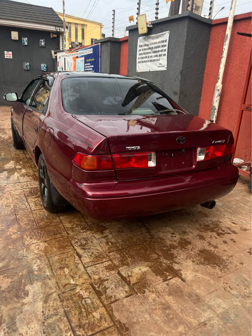 A picture of Toyota Camry 2.2