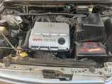 A picture of 2004 Toyota Highlander