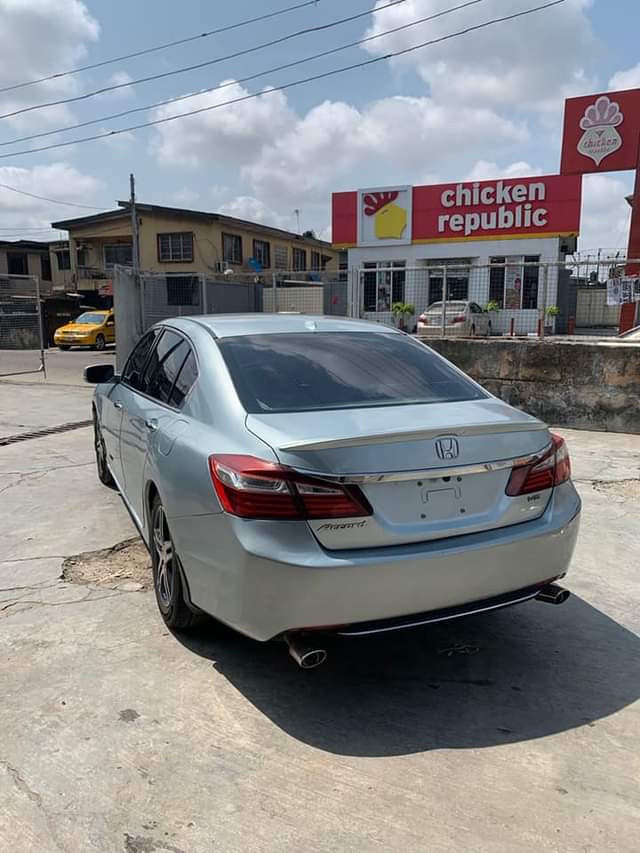 A picture of Honda Accord 2014 EX L