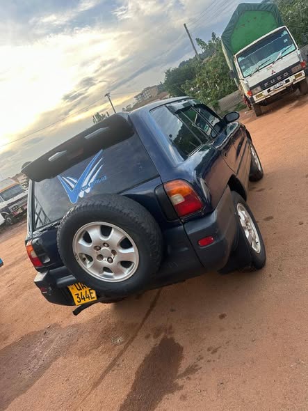 A picture of Rav4 on sale 10 5m