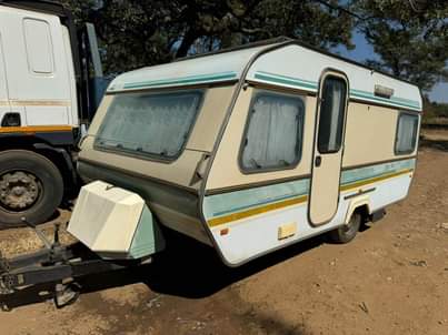 used nissan caravan