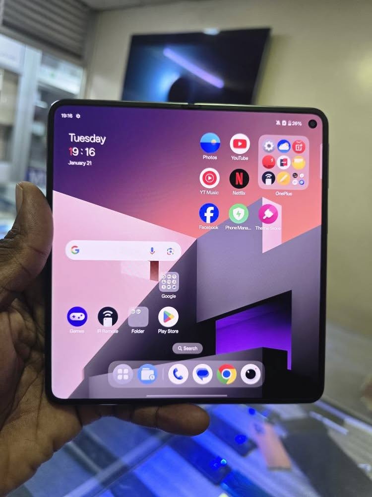 A picture of ONE PLUS OPEN 5G