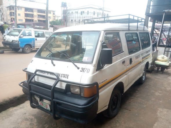 A picture of 2010 Mitsubishi l300 bus