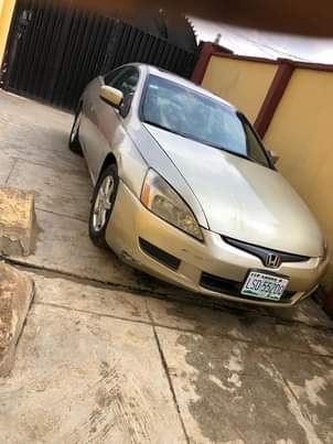 A picture of 04 Honda Accord Coupe