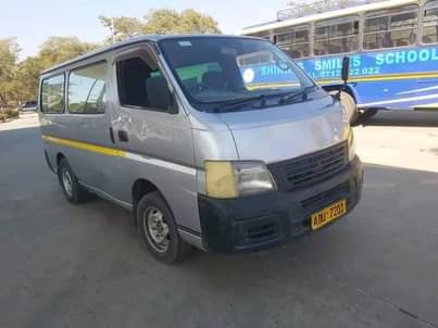 used nissan caravan