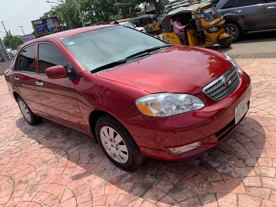 A picture of Toyota Corolla 2004 model