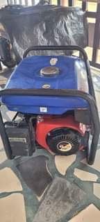 A picture of Original tigermax generator 2 7 kva power