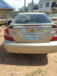 A picture of Toyota Camry XLE 03 04 model Sound engine Gear is