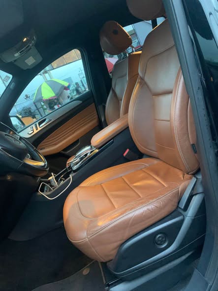 A picture of GLE450 2016 model