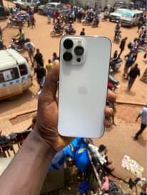 A picture of Iphone 13 pro max