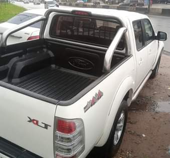 A picture of Ford Ranger Petrol Engine
