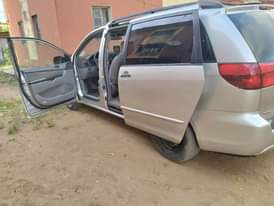 A picture of TOKS STANDARD 2005 TOYOTA SIENNA SUPER CLEAN FIRST BODY PAN