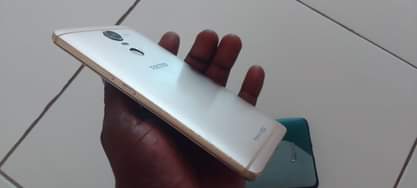 A picture of Techno phantom 6plus..everything is ok with a new battery but