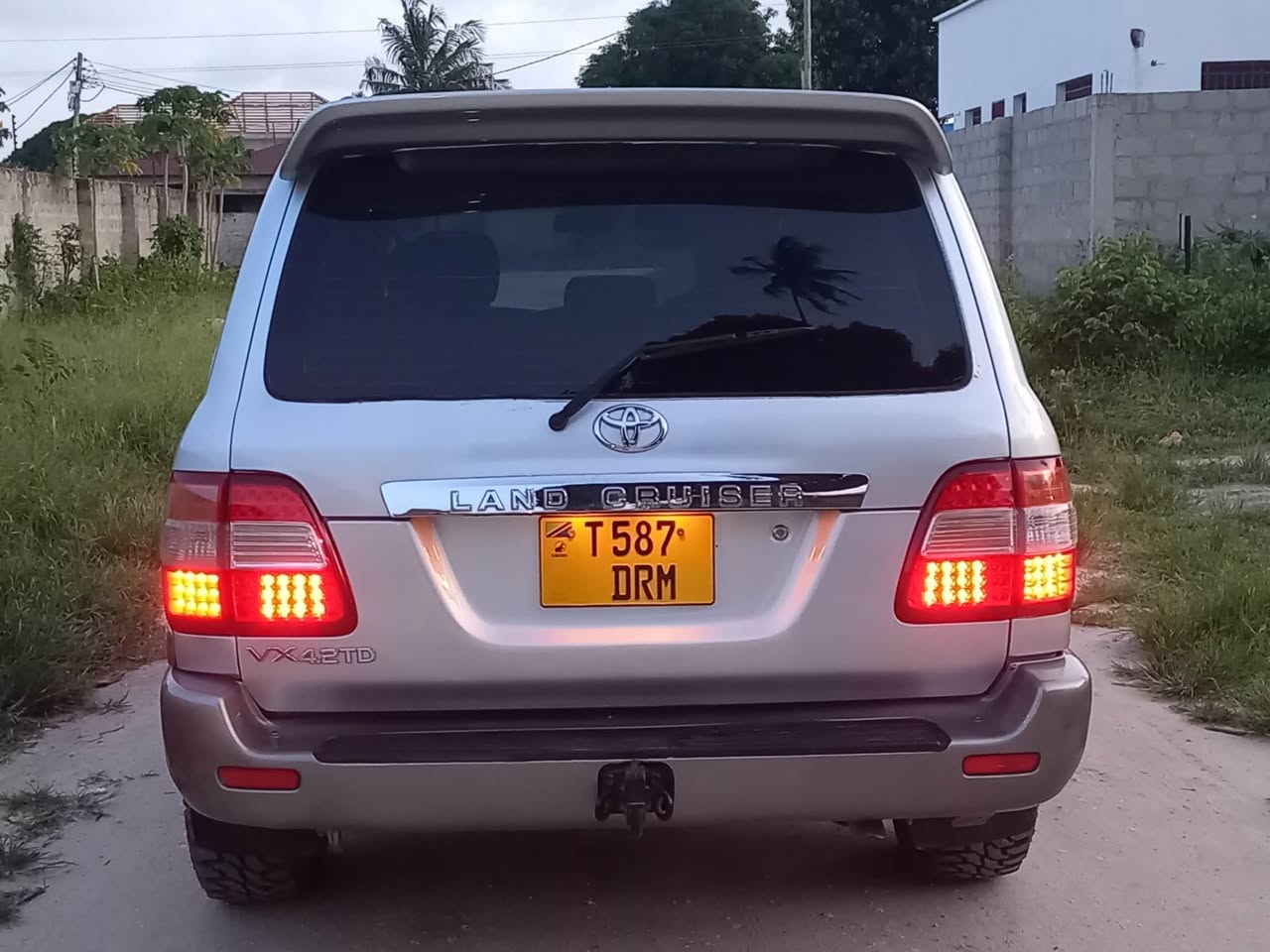 A picture of LANDCRUISER VX AMAZON DRM PRICE 68M 0765242424 Call WhatsApp INSTAGRAM