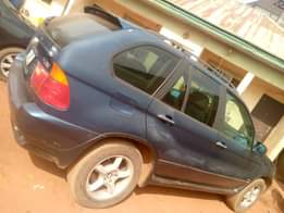 A picture of Neatly Used BMW X5 FIRST BODY Sound engine and gear