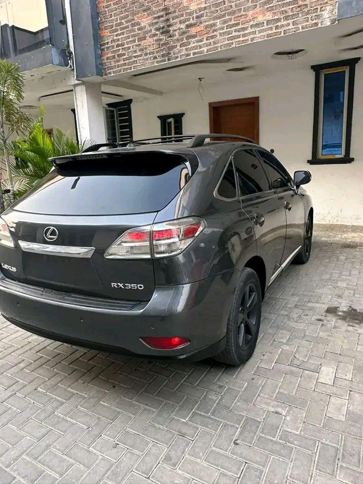 A picture of Distress rx350 2010 reg price 13 8m settle 300k