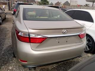 A picture of Tokunbo Lexus Es350 2014 Accident free