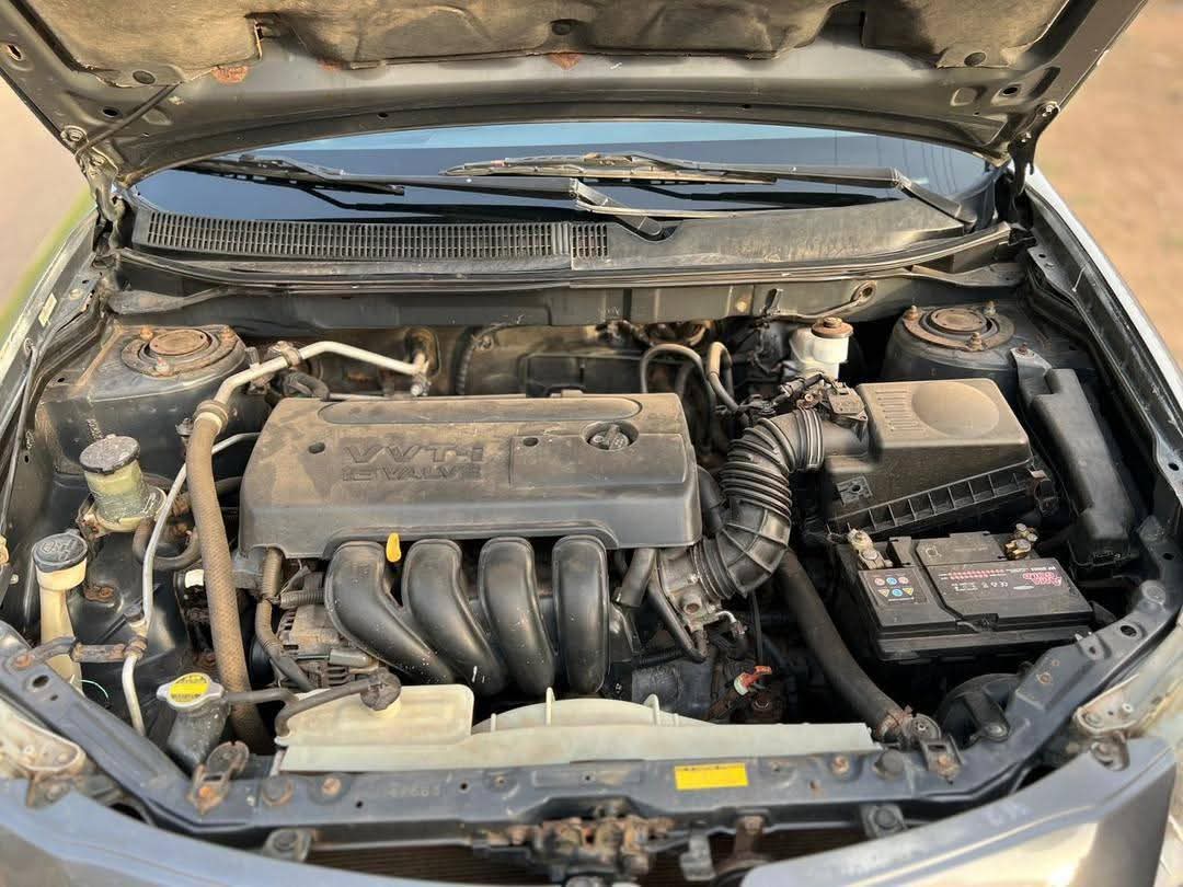 A picture of 2006 Vibe pontiac