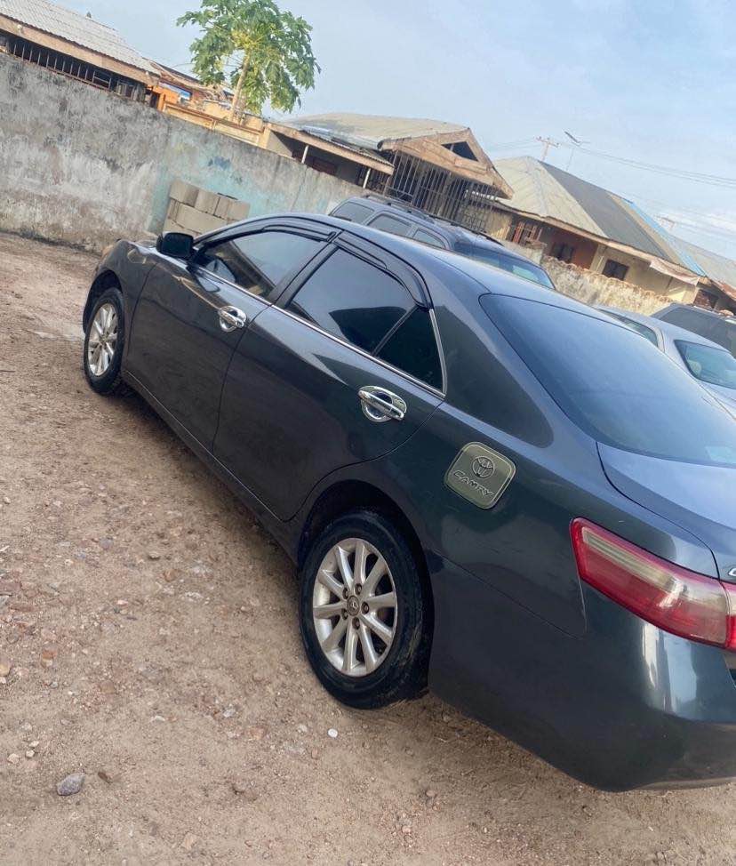 A picture of Toyota Camry 08 model