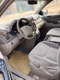 A picture of Toyota Sienna used 2005 Used First body paint Some part
