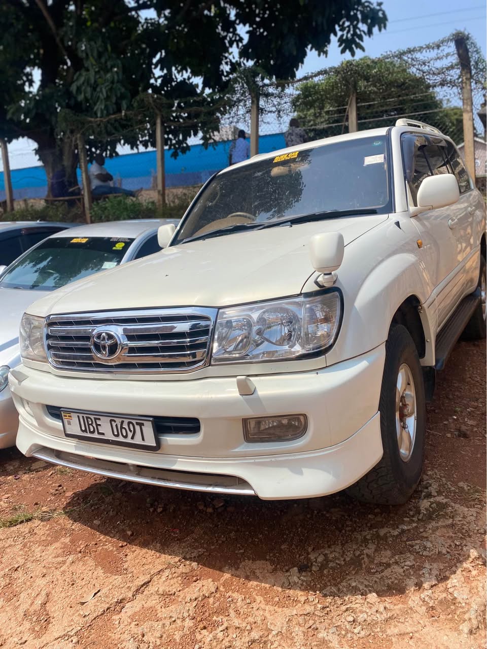 A picture of Land Cruiser v8