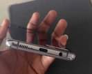 A picture of Sumsung galaxy S10