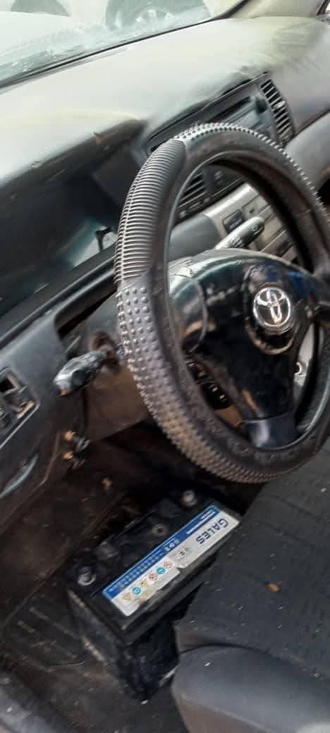 A picture of 2008 Toyota obama corolla