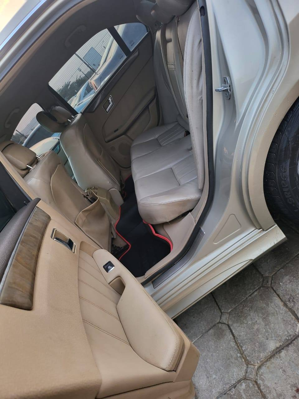 A picture of 2011 Mercedes Benz e class