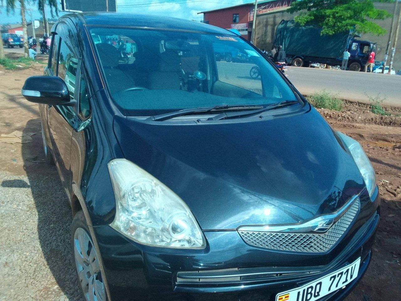 A picture of Toyota ractis