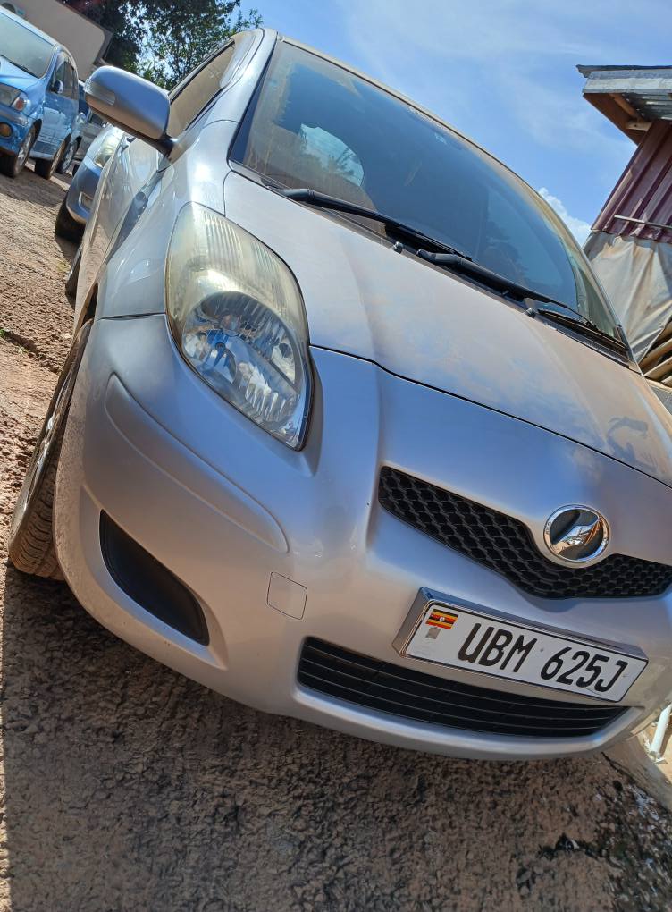 A picture of Toyota Vitz on sale Very Excellent condition or whatsapp 0751559193