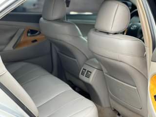 A picture of TOYOTA CAMRY