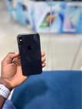 A picture of Iphone x