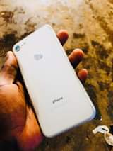 A picture of iPhone 7 32Gb at 260k