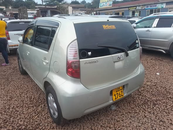 A picture of Toyota passo