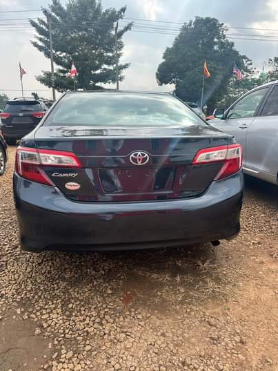 A picture of Registered Toyota Camry 014 015 neatly used with Toyota Highlander