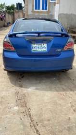 A picture of Clean 2007 Toyota scion buy and traveling clean in and