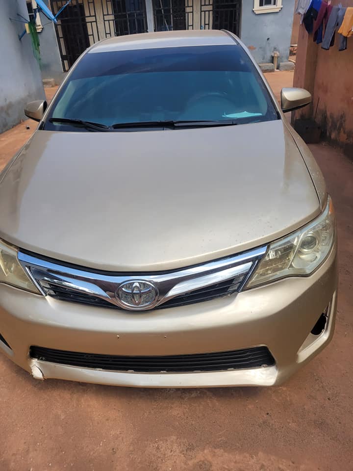 A picture of Toyota camry 2012
