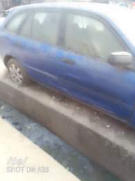 A picture of Mazda 323 first body sound Engine manual gear brain box