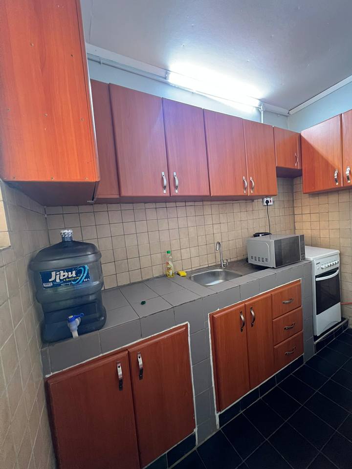 A picture of 1 bedroom fully furnished Airbnb apartment for rent along Mawanda
