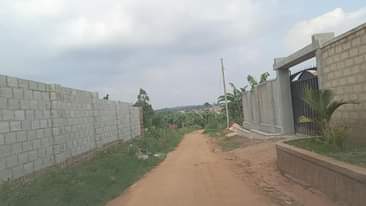 A picture of 25mMatugga kilyagonjja wakiso rd estate 10plots on sale Each plot