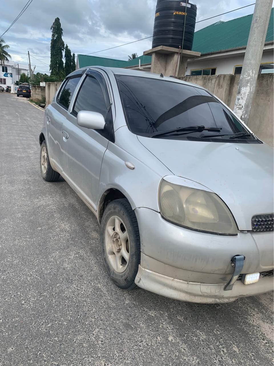 A picture of TOYOTA VITZ KALIII