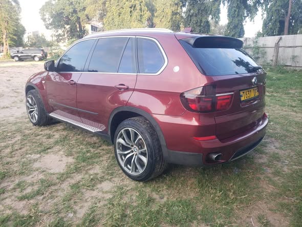 A picture of BMW X5 E70