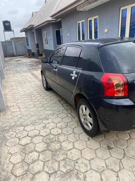 A picture of Awoof Deal Toyota Corolla Obama 2006