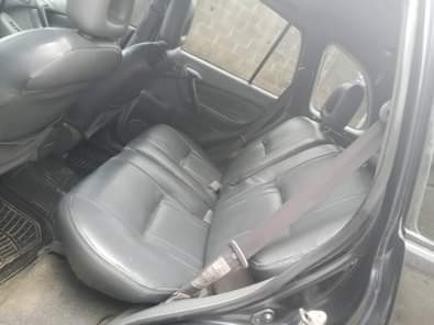 A picture of 2005 RAV4 Good Engine n Gear Beautiful Interior AC Works