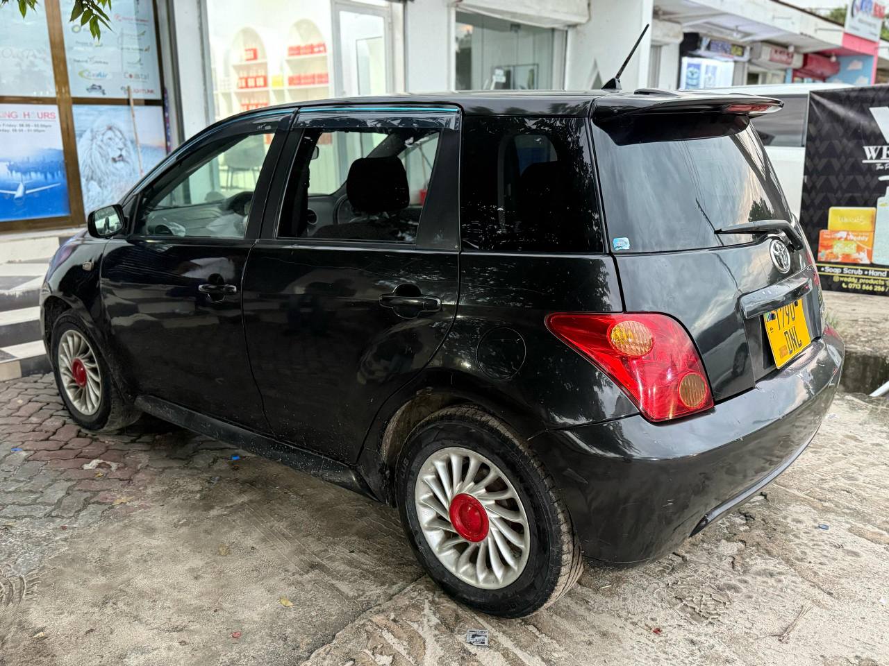 A picture of TOYOTA IST MIL 8.5 0699201261