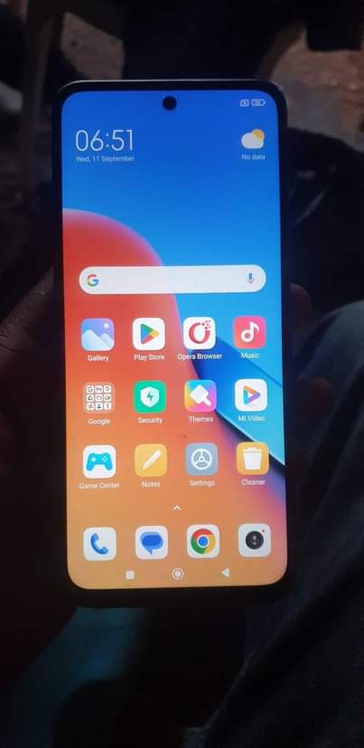 A picture of Redmi 12