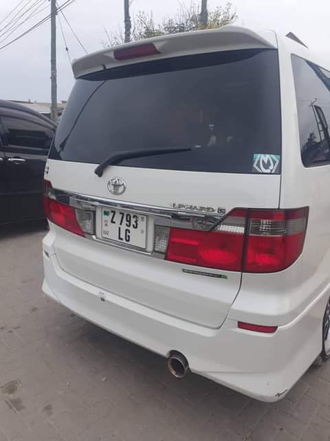toyota alphard
