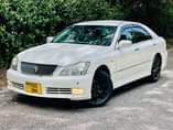 A picture of Crown Kari Price 9 7 TU Location mwanza 0764862357 0744301894