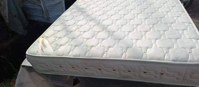 A picture of Foreign mattress