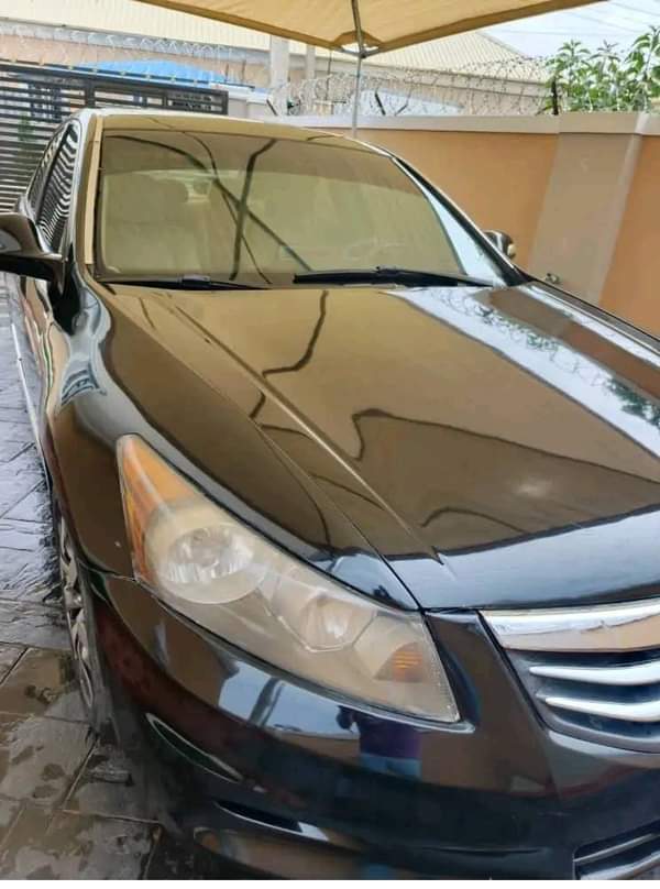 A picture of Honda accord 2008 upgraded automotic V6 engine and gear intact